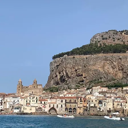 Semesterbostad Divina